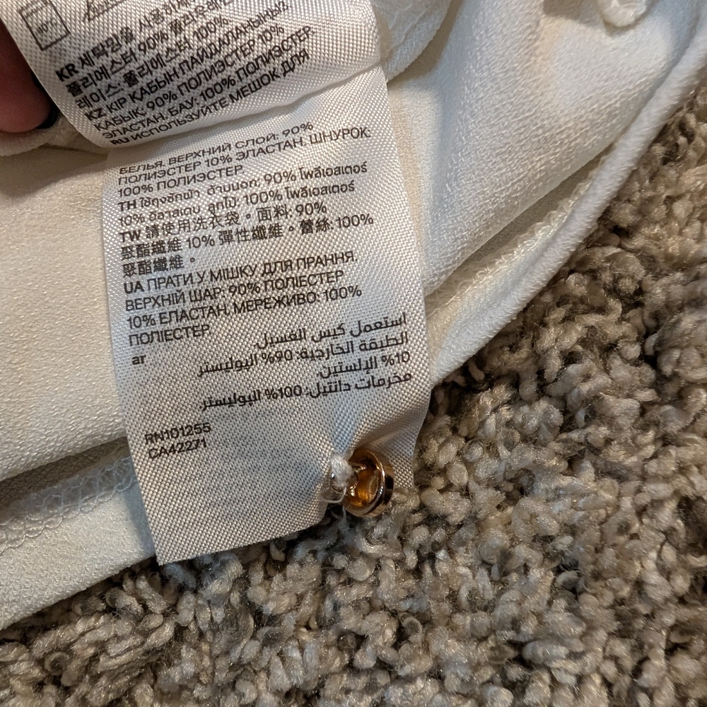 H&M blouse - Picture 7 of 7